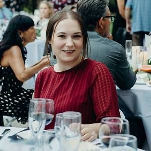 Meet your Posher, Dawn